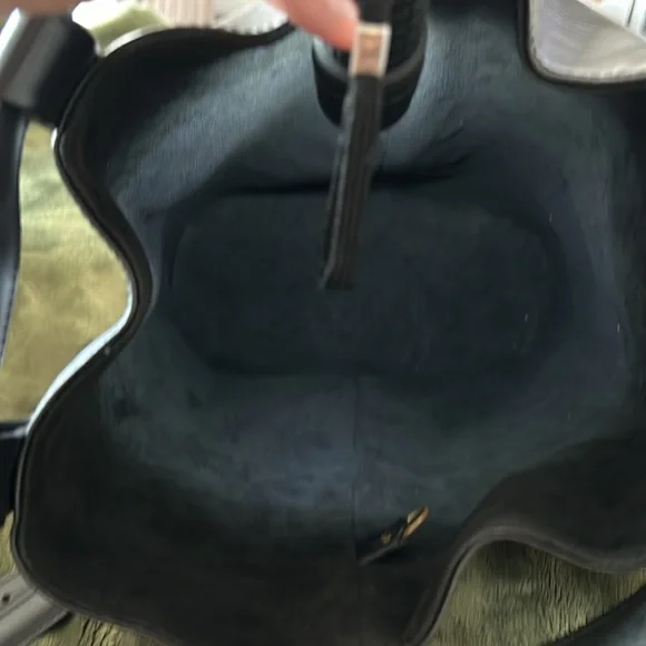 LOUIS VUITTON Randonnee Shoulder Bag 🖤🖤AR0948 EUC 🖤🖤